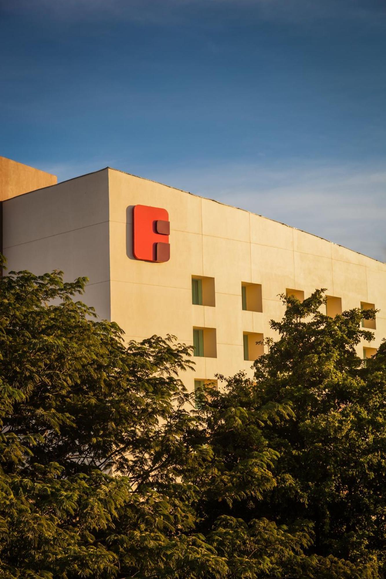 Fiesta Inn Culiacán Екстериор снимка