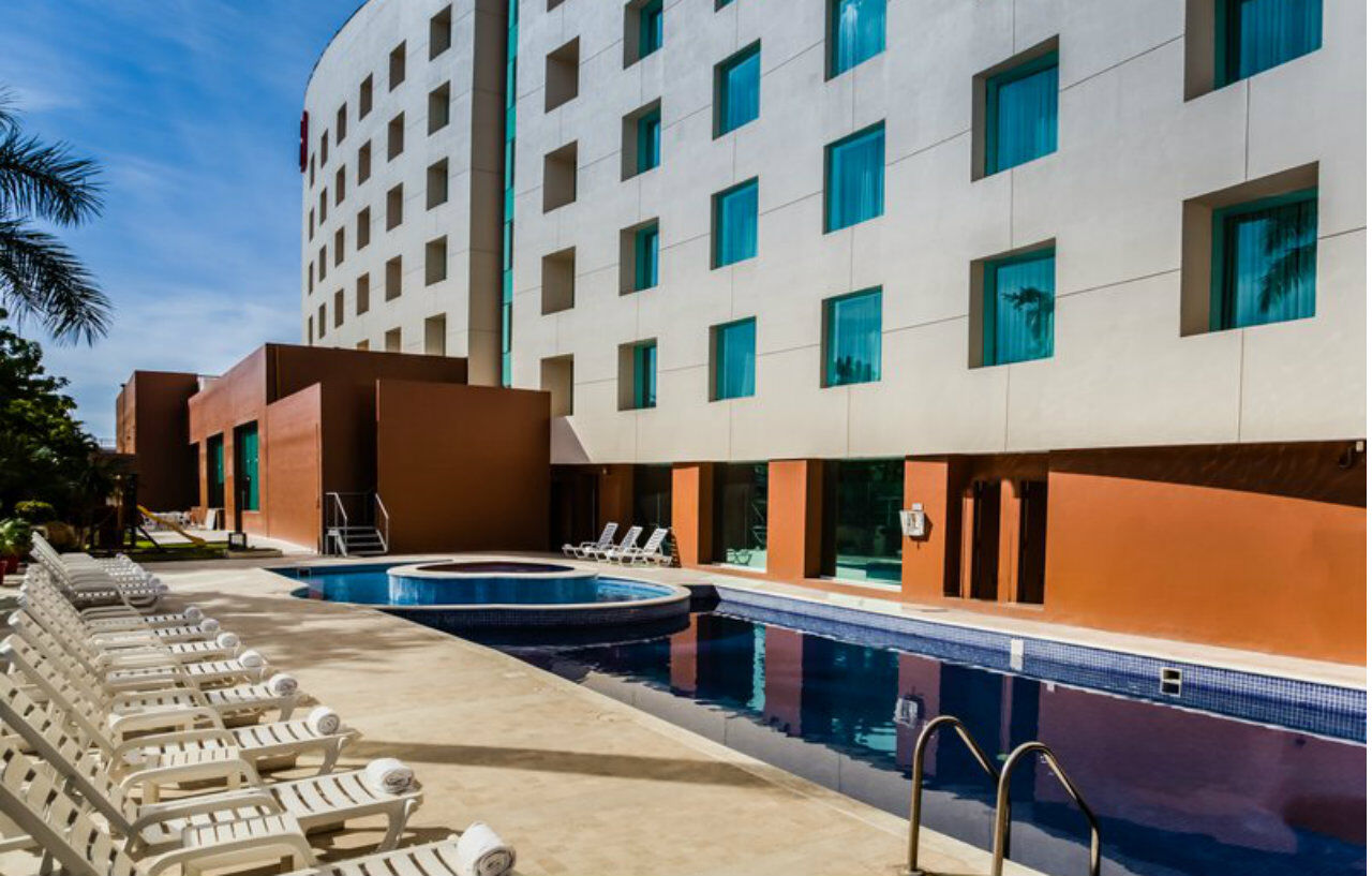 Fiesta Inn Culiacán Екстериор снимка